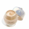 Shiseido Future Solution LX Total Radiance Foundation SPF15 Golden 3 -Cosmetica Promotiewinkel 1072540